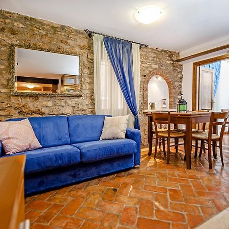 Apartments Casa Rubeus โรวีน ภายนอก รูปภาพ