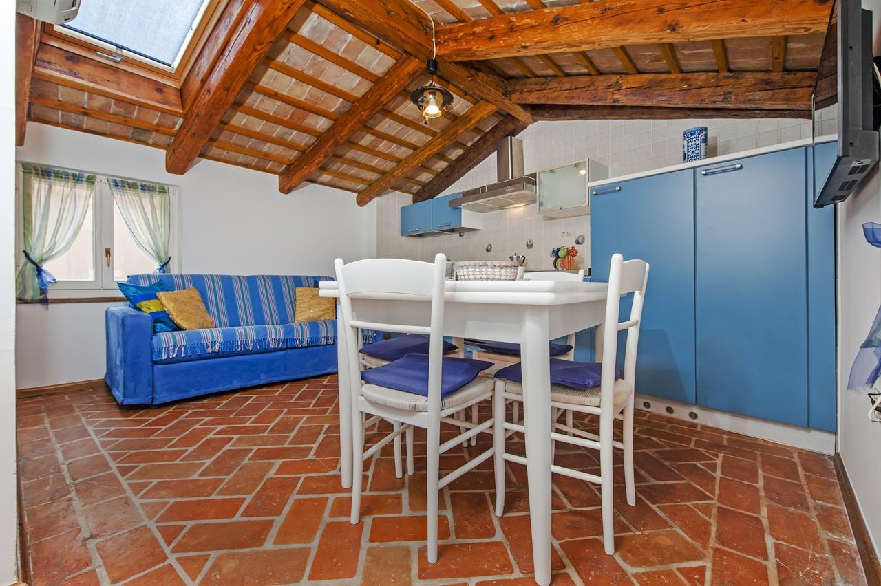 Apartments Casa Rubeus โรวีน ภายนอก รูปภาพ