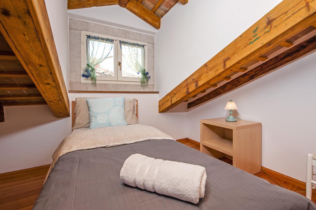 Apartments Casa Rubeus โรวีน ภายนอก รูปภาพ