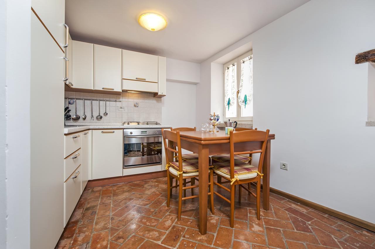Apartments Casa Rubeus โรวีน ภายนอก รูปภาพ