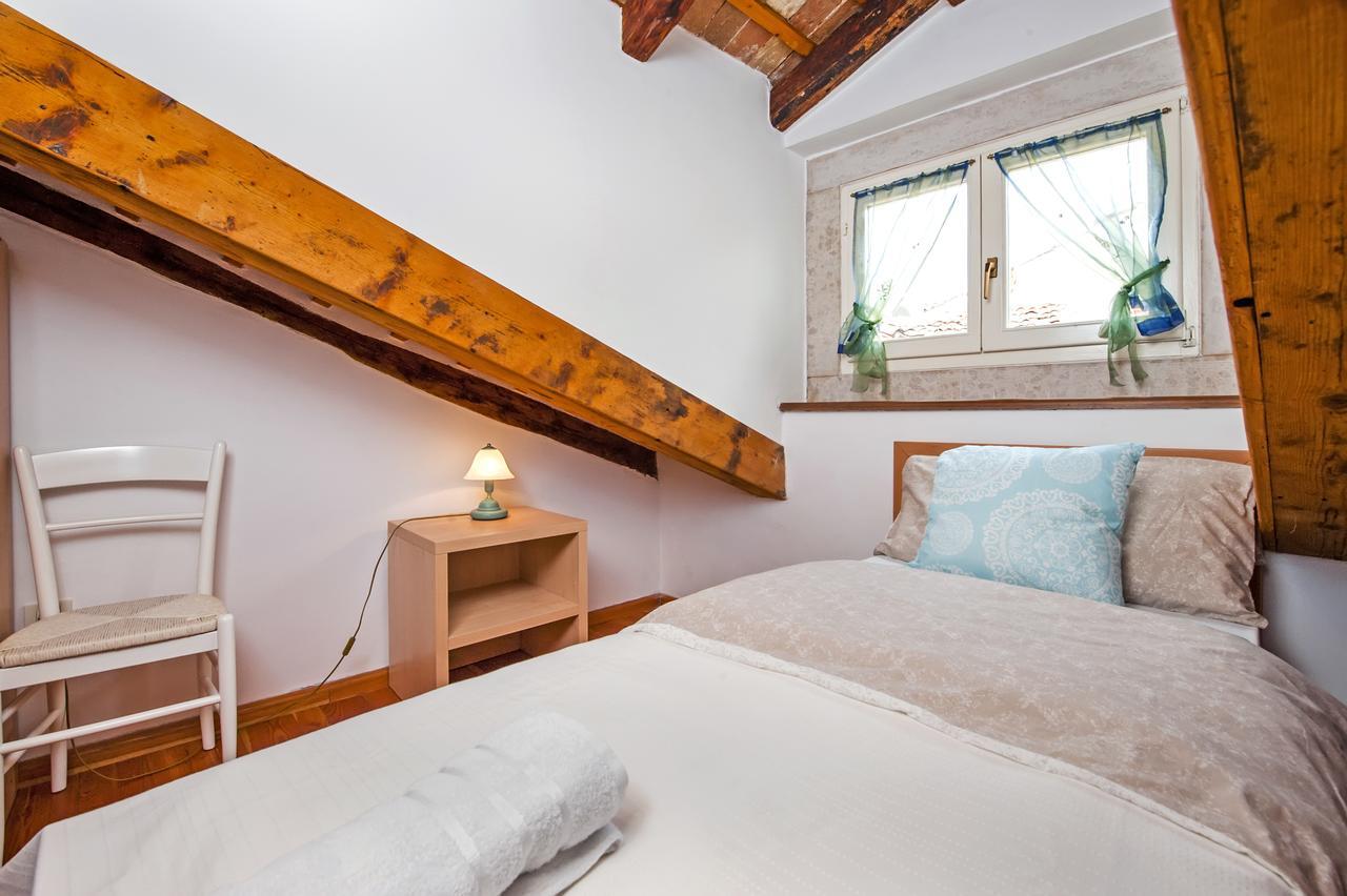 Apartments Casa Rubeus โรวีน ภายนอก รูปภาพ